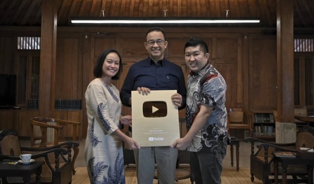 Gold Button YouTube untuk Channel Anies Baswedan