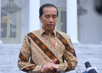 10 Tahun Memimpin, Janji Pertumbuhan Ekonomi 7% Jokowi Hanya Mimpi