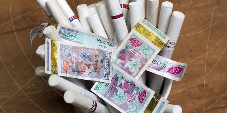 Kenaikkan tarif Cukai Hasil Tembakau (CHT) atau cukai rokok pada tahun 2025 batal, atau belum akan dinaikkan. Demikian pula keputusan kenaikan Pajak Pertambahan Nilai (PPN) 12 % pada tahun depan