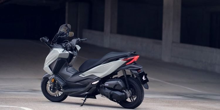 Dilansir dari laman Greatbiker (8/9/2024), kode produksi motor baru ‘K1Z’ yang baru muncul, disinyalir menjadi calon PCX 160 terbaru.