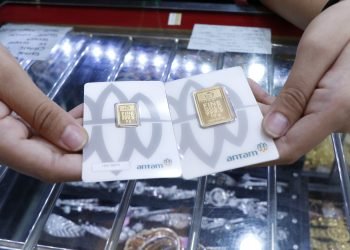 Harga Emas Antam Hari Ini Tergelincir