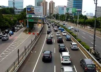 Kenaikan tarif tol ini, sesuai dengan Keputusan Menteri Pekerjaan Umum dan Perumahan Rakyat (PUPR) No. 2130/KPTS/M/2024 tanggal 22 Agustus 2024 tentang Penyesuaian Tarif Tol pada Ruas Jalan Tol Cawang-Tomang-Pluit dan Cawang-Tanjung Priok-Ancol Timur-Jembatan Tiga/Pluit (Jalan Tol Dalam Kota).