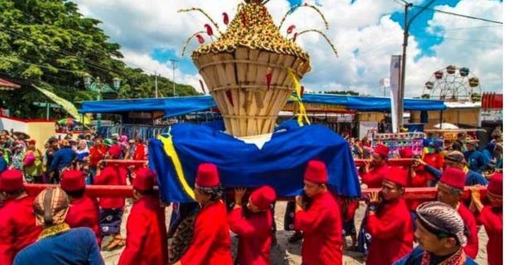Tradisi Unik Perayaan Maulid Nabi Muhammad SAW di Indonesia