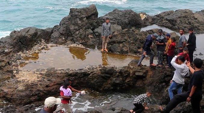 Wisata Tapak Tuan yang Melegenda di Aceh Selatan