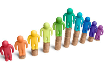 Terbaru berdasar data dari Federal Reserve, istilah kelas didasarkan pada jumlah kekayaan bersih yang dimiliki. Mengutip Benzinga, nilai kekayaan bersih bukan hanya tentang berapa banyak uang tunai yang dimiliki di bank. Nilai kekayaan bersih adalah nilai total dari semua yang dimiliki dikurangi dengan utang yang dimiliki.