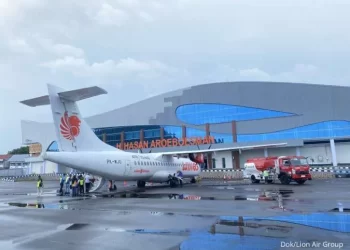 Rute penerbangan Wings Air di NTT dihentikan sementara, akibat erupsi Gunung Lewotobi. Erupsi ini menyebabkan penyebaran abu vulkanik di wilayah darat dan jalur udara (airways) yang dapat membahayakan operasional penerbangan. Keputusan Wings Air ini, merupakan bentuk komitmen untuk mengutamakan keselamatan penumpang, kru, dan seluruh operasional penerbangan.