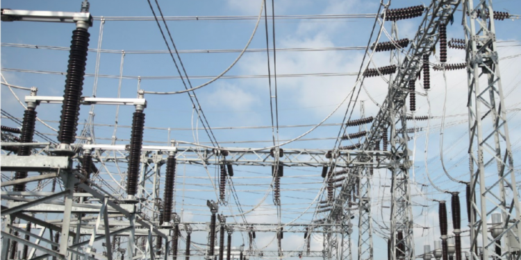 selain fokus pada desa-desa yang mudah dijangkau, PLN juga memprioritaskan daerah terdepan, terpencil, dan tertinggal (3T), terutama di wilayah seperti Papua, Nias, dan Natuna di Kepulauan Riau. PLN bahkan telah berhasil melistriki beberapa desa di Papua yang sebelumnya belum pernah dialiri listrik