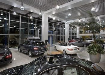 Bahkkan sepanjang Januari-September 2024, penjualan wholesales mobil nasional berada dalam tren negatif atau turun 16,2% year on year (yoy) menjadi 633.218 unit. Padahal pada tahun sebelumnya, penjualan wholesales mobil nasional dicatat mencapai 755.778 unit.