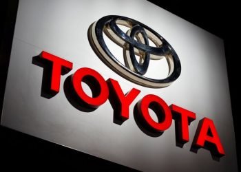Toyota dicatat berencana untuk memperkenalkan lima hingga tujuh model kendaraan listrik baterai di AS selama dua tahun ke depan. Pada bulan Februari lalu, Toyota telah menginvestasikan 1,3 miliar dolar AS di fasilitasnya di Kentucky untuk upaya elektrifikasinya