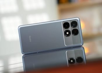 Xiaomi 14T secara umum memiliki spesifikasi sebagai berikut. Xiaomi 14T memiliki dimensi 160,5 x 75,1 x 7,8 mm, dengan bobot sekitar 195 gram. Kamera depan Xiaomi 14T, 32 MP (f/2.0). Kamera belakang meliputi: kamera utama 50 MP (f/1.7, OIS, Sensor gambar Sony IMX906, lensa Leica Summilux), kamera telefoto 50 MP (f/1.9), dan kamera ultrawide 12 MP (f/2.2).