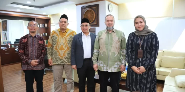 Kemenag dan Atase Agama Turki Jajaki Kirim Qari Hingga Imam Masjid