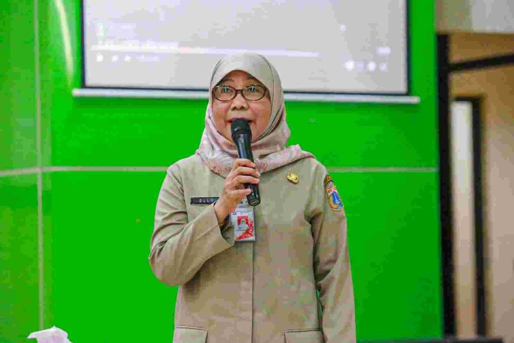 Kepala Dinas KPKP Provinsi DKI Jakarta Suharini Eliawati