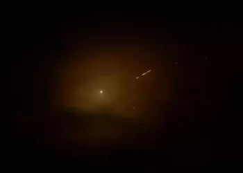 Yordania, Irak, Lebanon Tutup Wilayah Udara setelah Serangan Rudal Iran ke Israel