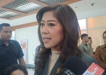 Rapat Perdana Komisi I DPR, Menkomdigi Akui Merasa Gugup