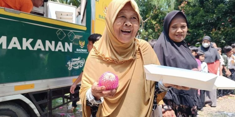 Bank Makanan Baznas Distribusikan Ribuan Sajian Bergizi