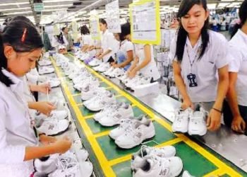 Airlangga Ungkap Cara Selamatkan Industri Padat Karya