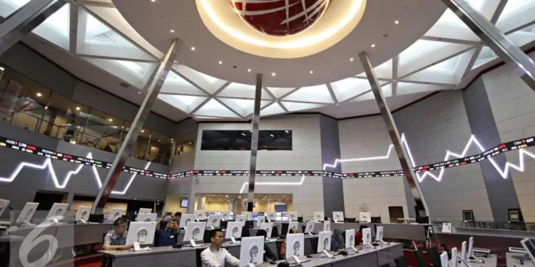 BEI memberi catatan bahwa daftar saham prapembukaan sebanyak 685 saham dapat berubah apabila saham tersebut keluar atau masuk Papan Pemantauan Khusus dari Papan Utama/Pengembangan/Ekonomi Baru