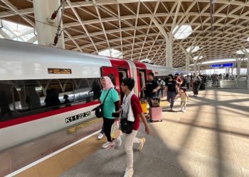 Besok Stasiun Kereta Whoosh Karawang Melayani Naik Turun Penumpang