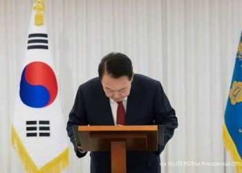 Peninjauan ini akan melibatkan seluruh enam hakim Mahkamah Konstitusi pada pertemuan pertama. Mahkamah memiliki waktu hingga enam bulan untuk memutuskan apakah Presiden Yoon akan dilengserkan atau dikembalikan ke jabatannya.