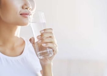 Sederet Manfaat Konsumsi Air Murni untuk Detoks Tubuh