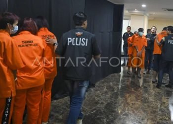 Alasan Perempuan Indonesia Mau ‘Dinikahi Siri’ Pria China