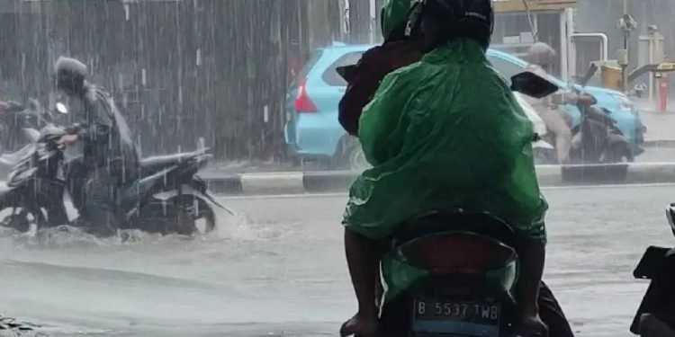 BMKG Prakirakan Jakarta Diguyur Hujan Senin Ini