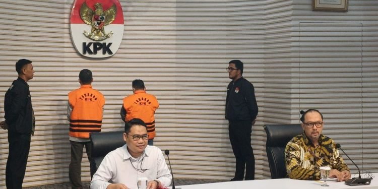 Bupati SItubondo Ditahan