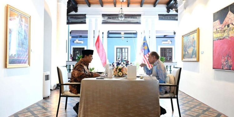 PM Anwar Jamu Presiden Prabowo di Rumah Tangsi