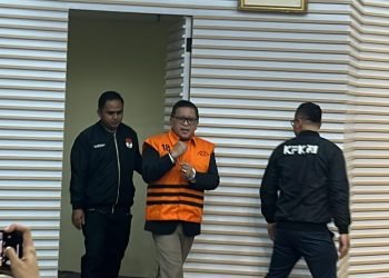 kpk tahan hasto
