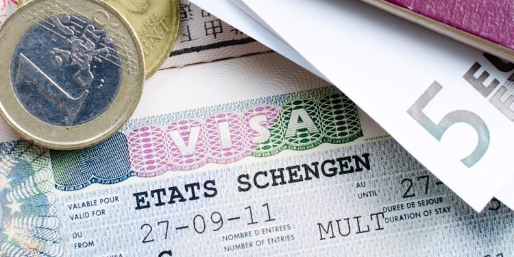 Berencana Ke Eropa? Ini 10 Negara Paling Gampang Kasih Visa Schengen