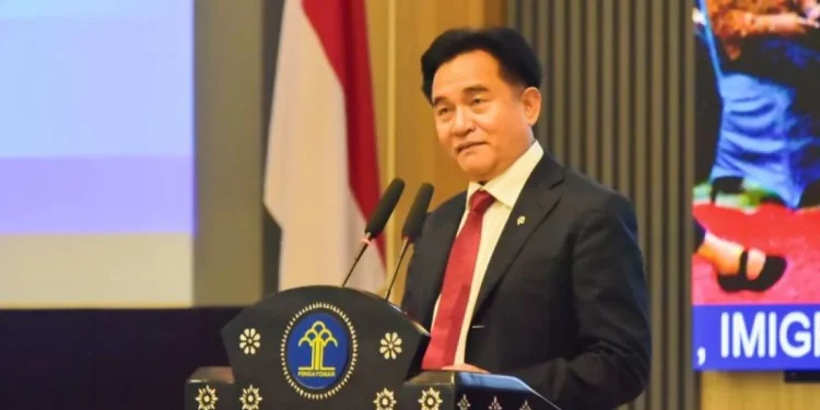 Menko Yusril Instruksikan Pegawai Bekerja Optimal di Tengah Kebijakan Efisiensi Anggaran