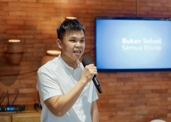 “Kami ingin pelaku UMKM lebih sadar bahwa mengelola keuangan bisnis tidak harus rumit. Dengan Paper.id, proses menerbitkan invoice bermaterai, menerima maupun melakukan pembayaran bisa dilakukan lebih cepat, transparan dan dapat membantu mereka untuk memiliki kesempatan akses pembiayaan bisnis untuk menjamin pertumbuhan bisnis,” pungkas Anthony Huang