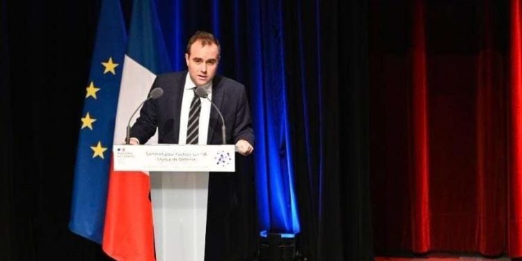 Prancis Beri Ukraina Bantuan Militer Rp3,4 Triliun