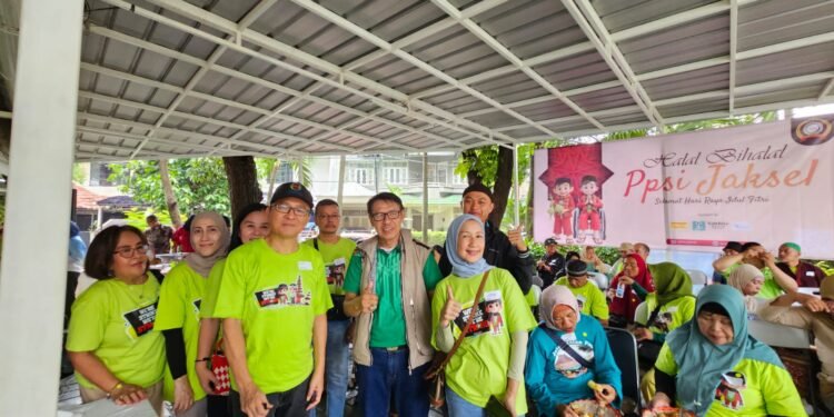 Acara yang diselenggarakan PPSI tidak hanya ajang silaturahmi, ia juga menjadi wadah pemberdayaan. Beberapa pelaku UMKM dari kalangan penyintas turut memamerkan produk-produk kreatif mereka, mulai dari makanan olahan seperti bakso, bebek goreng, hingga minuman herbal.