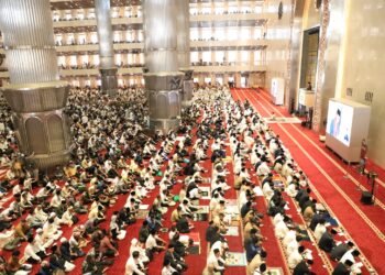 Salat Idulfitri di Masjid Istiqlal