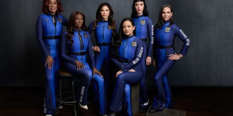 Katy Perry ke Luar Angkasa? Bareng Tim Cewek Blue Origin, Lho!