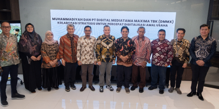 Muhammadiyah melalui Badan Usaha Milik Muhammadiyah (BUMM) resmi menandatangani nota kesepahaman (MoU) dengan PT Digital Mediatama Maxima Tbk (DMMX).