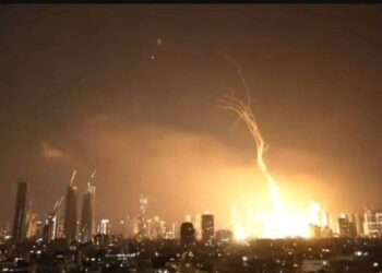 iran serang balik israel