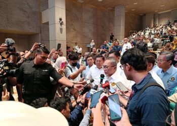 Zulkifli Hasan Targetkan 70% Koperasi Merah Putih Meluncur Oktober 2025