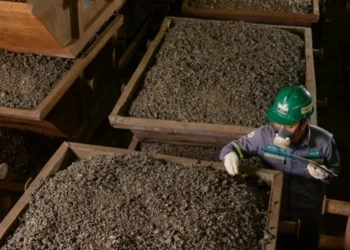 mineral kritis dijual