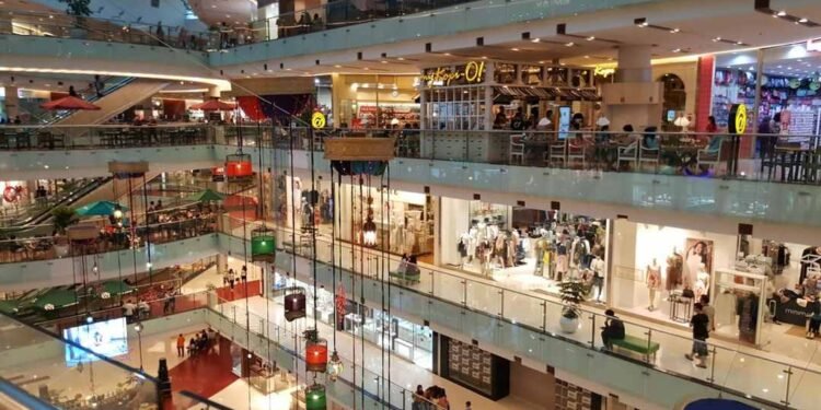 berbagai-tipe-rombongan-di-mal