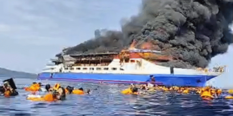 kapal km barcelona terbakar