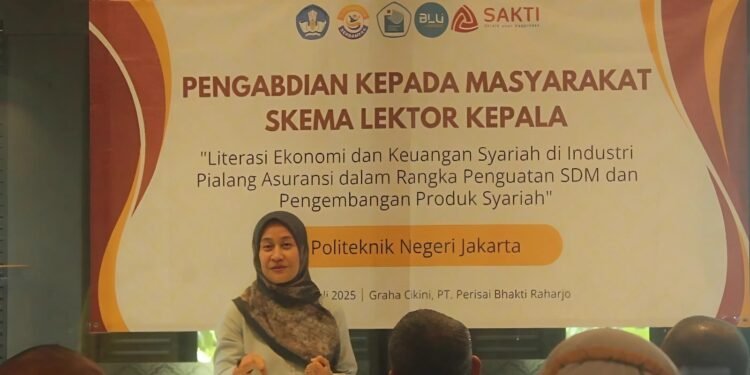 Tati juga menyoroti berbagai tantangan mendasar yang dihadapi industri ini. Tingkat literasi masyarakat terhadap asuransi syariah masih sangat rendah, hanya mencapai 9%, sementara tingkat inklusi (keterjangkauan atau aksesibilitas) baru di angka 1,17%. "Ini sinyal bahwa perlu gerakan masif dalam bidang edukasi, baik melalui lembaga pendidikan, regulator, hingga pelaku industri itu sendiri," ungkapnya.