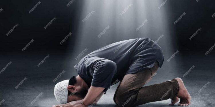 Manfaat Medis Gerakan Sujud dalam Salat: Sehatkan Otak, Pencernaan, dan Psikis