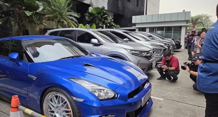 Deretan Mobil Mewah Disita KPK dari Noel Ebenezer