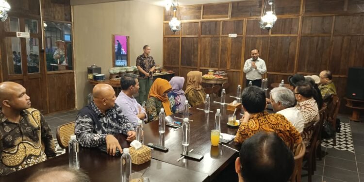 Mengakhiri Media Visit, Dewan Juri TOP BUMD Awards 2025 Bersilaturahmi dengan Bank Sleman
