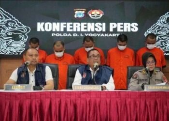 Main Curang, Lima Pemain Judi Online Bikin Bandar Tekor