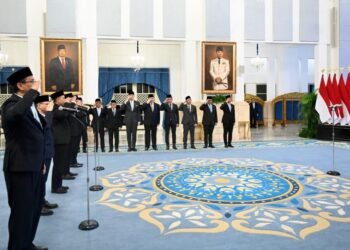 prabowo-reshuffle-5-kementerian-dan-lantik-menteri-haji-umrah