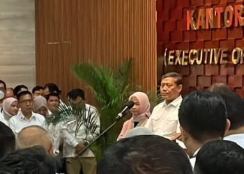 Momen Haru Sertijab Kepala KSP, A.M. Putranto Serahkan Tugas ke M. Qodari