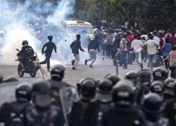 Tentara Nepal Ambil Alih Kekuasaan Usai Protes Mematikan Gulingkan PM Oli